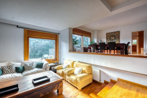 Продажа дома в Сан-Кугат-дель-Вальес, Барселона, Испания 6 спален,  №140906 - фото 4