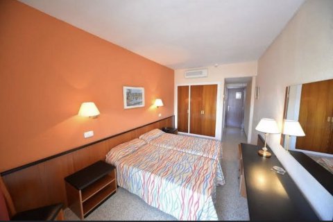 Продажа коммерческой недвижимости в Льорет-де-Мар, Герона, Испания 7250м2 №140909 - фото 6