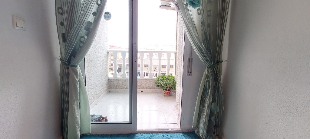 Appartamento a Torrevieja, Alicante, Spagna 2 camere da letto, 61 mq. N° 183592
