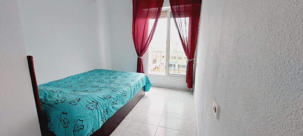 Appartamento a Torrevieja, Alicante, Spagna 2 camere da letto, 61 mq. N° 183592
