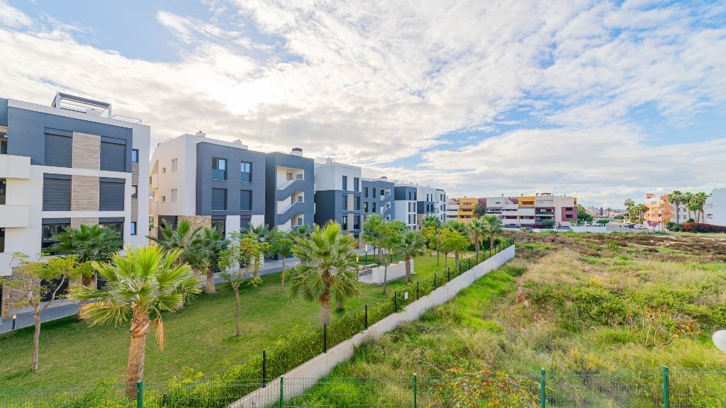 Apartamento en Alicante, España 2 dormitorios, 61 m2 No. 183595