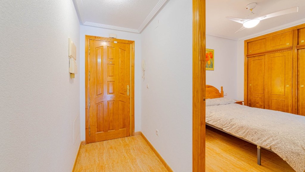 Apartamento en Alicante, España 2 dormitorios, 61 m2 No. 183595