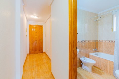 Apartamento en venta en Alicante, España 2 dormitorios, 61 m2 No. 183595 - foto 12