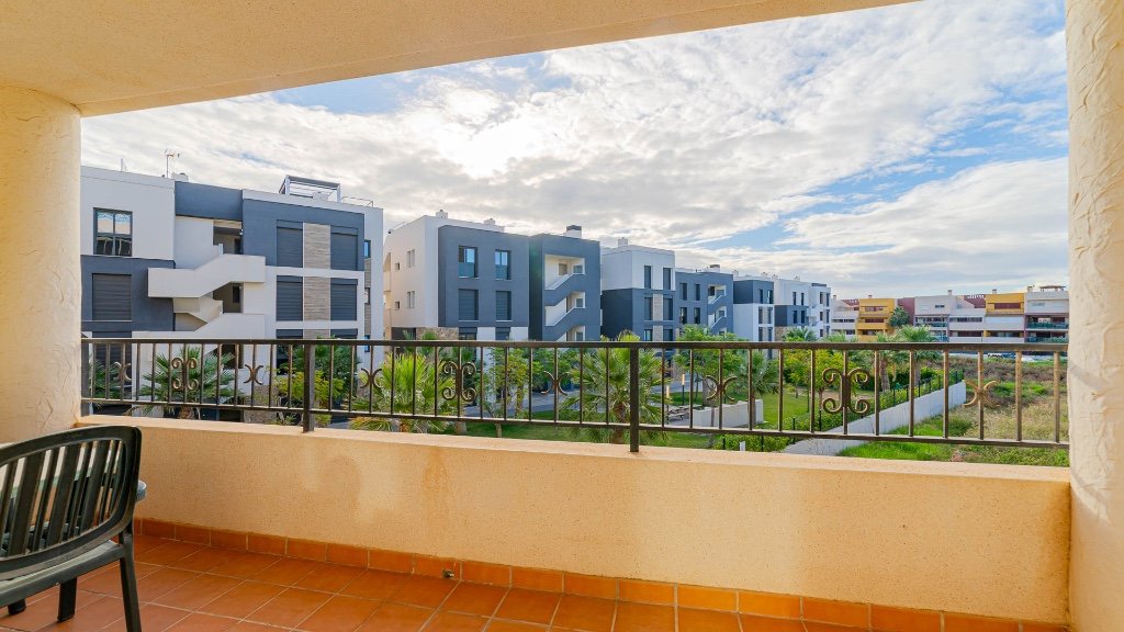 Apartamento en Alicante, España 2 dormitorios, 61 m2 No. 183595