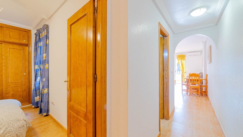 Apartamento en Alicante, España 2 dormitorios, 61 m2 No. 183595