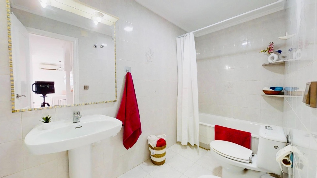 Apartment in Punta Prima, Alicante, Spain 2 bedrooms, 64 sq.m. No. 183596
