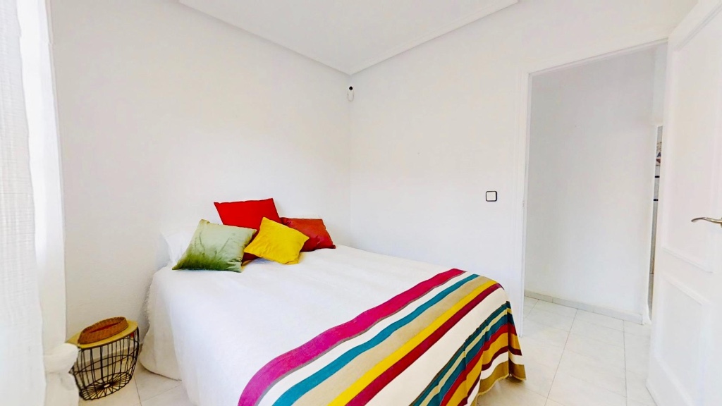 Apartment in Punta Prima, Alicante, Spain 2 bedrooms, 64 sq.m. No. 183596