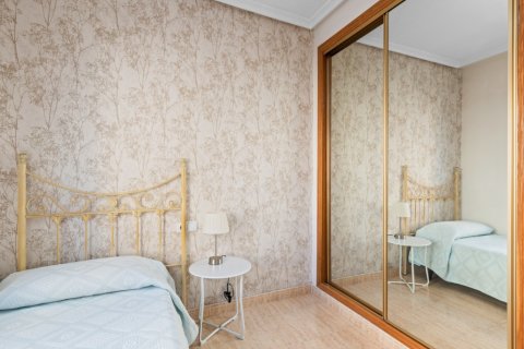 Apartamento en venta en Guardamar del Segura, Alicante, España 2 dormitorios, 77 m2 No. 183590 - foto 15