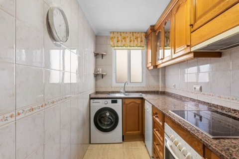 Apartamento en venta en Guardamar del Segura, Alicante, España 2 dormitorios, 77 m2 No. 183590 - foto 3