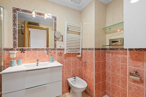 Apartamento en venta en Guardamar del Segura, Alicante, España 2 dormitorios, 77 m2 No. 183590 - foto 11