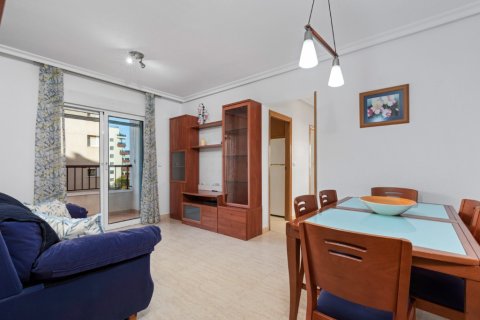 Apartamento en venta en Guardamar del Segura, Alicante, España 2 dormitorios, 77 m2 No. 183590 - foto 2