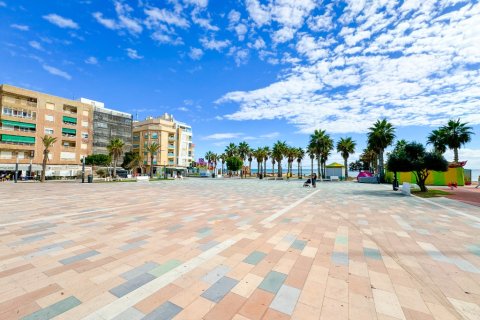 Lägenhet till salu i La Mata, Alicante, Spanien 2 sovrum, 65 kvm. Nr. 183591 - foto 20