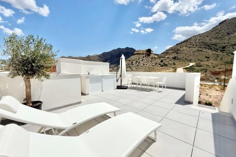 Kaupunkipientalo myytävänä Cox, Alicante, Espanja, 3 makuuhuonetta, 81 m2 No. 142063 - kuva 4