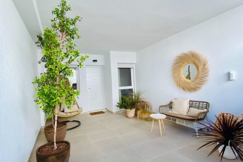 Bungalowi myytävänä Pilar de la Horadada, Alicante, Espanja, 2 makuuhuonetta, 73 m2 No. 142067 - kuva 11