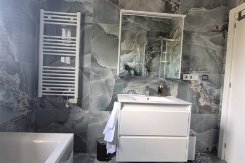 Finca myytävänä Daya Vieja, Alicante, Espanja, 4 makuuhuonetta, 230 m2 No. 146914 - kuva 13