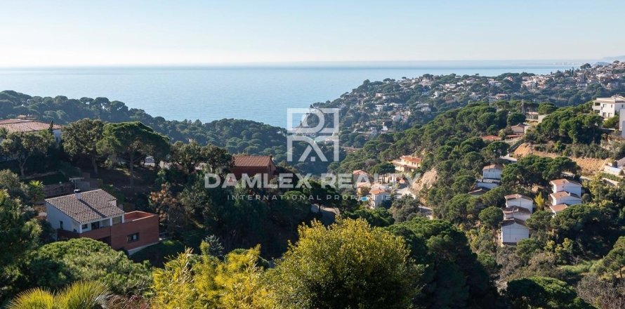 Tontti Lloret de Mar, Girona, Espanja 1017 m2 No. 184622