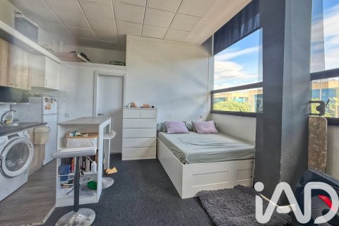 Apartment for sale in San Sebastian de los Reyes, Madrid, Spain 1 bedroom, 28 sq.m. No. 184627 - photo 7