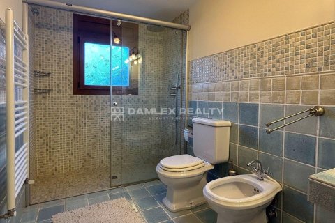 House à vendre à Lloret de Mar, Girona, Espagne, 3 chambres, 180 m2 No. 177180 - photo 17