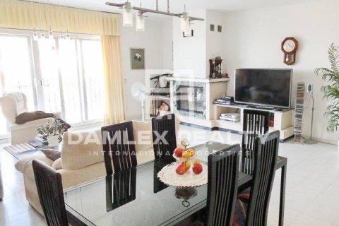 Villa à vendre à Lloret de Mar, Girona, Espagne, 6 chambres, 300 m2 No. 177175 - photo 7