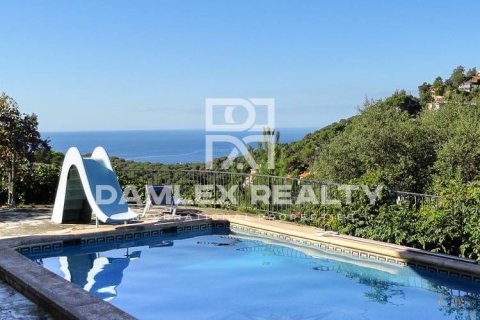 Villa à vendre à Lloret de Mar, Girona, Espagne, 6 chambres, 300 m2 No. 177175 - photo 3