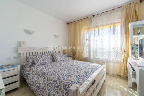 Duplex à vendre à Lloret de Mar, Girona, Espagne, 3 chambres, 148 m2 No. 177179 - photo 12