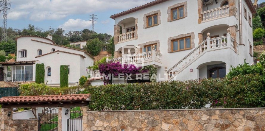 House à Platja D'aro, Girona, Espagne 4 chambres, 226 m2 No. 177176