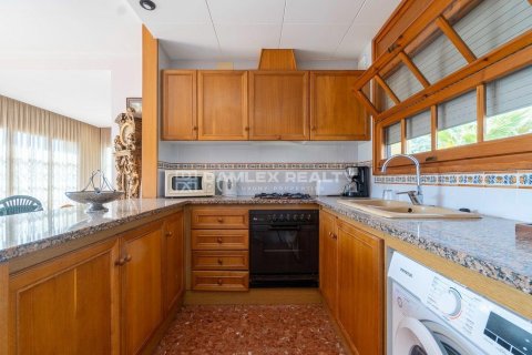 Villa à vendre à Lloret de Mar, Girona, Espagne, 3 chambres, 250 m2 No. 177177 - photo 15