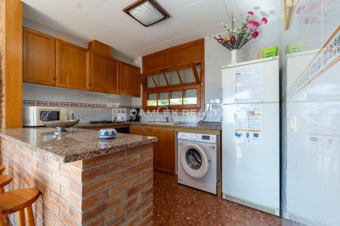 Villa à vendre à Lloret de Mar, Girona, Espagne, 3 chambres, 250 m2 No. 177177 - photo 12