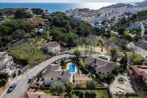 Villa à vendre à Lloret de Mar, Girona, Espagne, 3 chambres, 250 m2 No. 177177 - photo 21