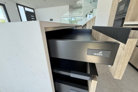 Hus till salu i S'Agaro, Girona, Spanien 4 sovrum, 232 kvm. Nr. 156055 - foto 17