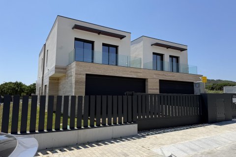 Hus i S'Agaro, Girona, Spanien 4 sovrum, 232 kvm. Nr. 156055