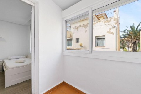 Сasa en venta en Punta Prima, Alicante, España 3 dormitorios, 98 m2 No. 156067 - foto 15
