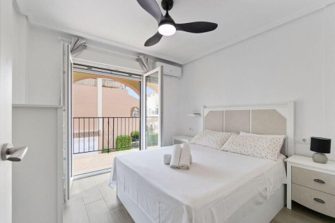 Сasa en venta en Punta Prima, Alicante, España 3 dormitorios, 98 m2 No. 156067 - foto 11