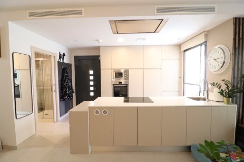 Villa à vendre à Ciudad Quesada, Alicante, Espagne, 2 chambres, 94 m2 No. 145231 - photo 8