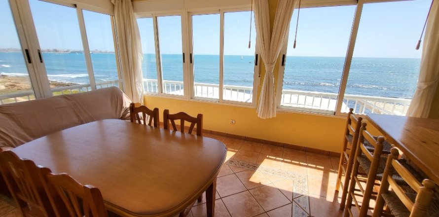 Huoneisto Torrevieja, Alicante, Espanja 3 makuuhuonetta, 70 m2 No. 145230