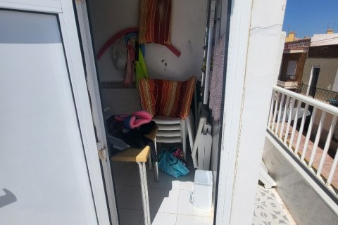 Huoneisto myytävänä Torrevieja, Alicante, Espanja, 3 makuuhuonetta, 70 m2 No. 145230 - kuva 19