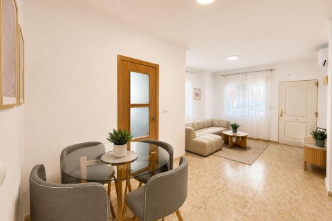 Land plot for sale in Torrevieja, Alicante, Spain 2 bedrooms, 83 sq.m. No. 195633 - photo 5