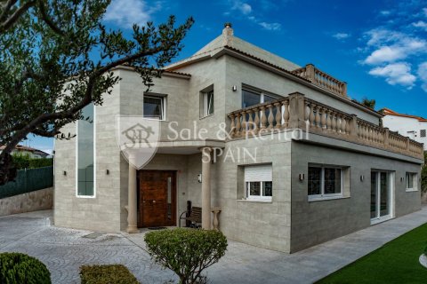Hus till salu i Lloret de Mar, Girona, Spanien 5 sovrum, 364 kvm. Nr. 166486 - foto 2