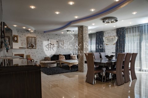 Hus till salu i Lloret de Mar, Girona, Spanien 5 sovrum, 364 kvm. Nr. 166486 - foto 4