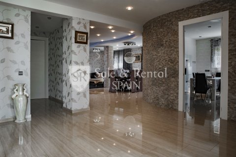 Hus till salu i Lloret de Mar, Girona, Spanien 5 sovrum, 364 kvm. Nr. 166486 - foto 14