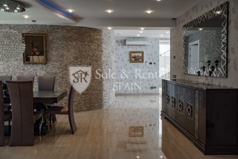 Hus till salu i Lloret de Mar, Girona, Spanien 5 sovrum, 364 kvm. Nr. 166486 - foto 16