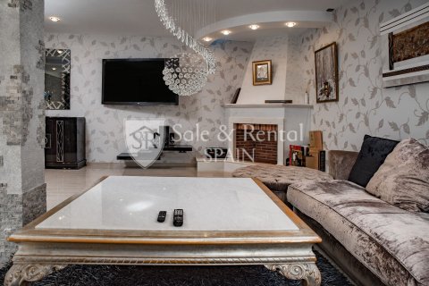 Hus till salu i Lloret de Mar, Girona, Spanien 5 sovrum, 364 kvm. Nr. 166486 - foto 11