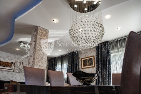 Hus till salu i Lloret de Mar, Girona, Spanien 5 sovrum, 364 kvm. Nr. 166486 - foto 5