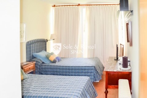 Talo myytävänä Sant Andreu de Llavaneres, Barcelona, Espanja, 5 makuuhuonetta, 390 m2 No. 166482 - kuva 7