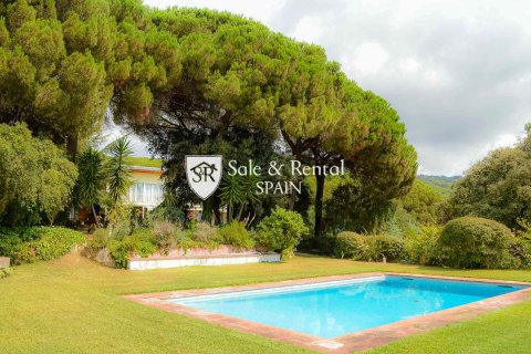 Talo myytävänä Sant Andreu de Llavaneres, Barcelona, Espanja, 5 makuuhuonetta, 390 m2 No. 166482 - kuva 17