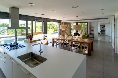 Hus till salu i Blanes, Girona, Spanien 5 sovrum, 317 kvm. Nr. 166483 - foto 5