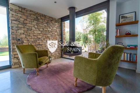 Hus till salu i Blanes, Girona, Spanien 5 sovrum, 317 kvm. Nr. 166483 - foto 4