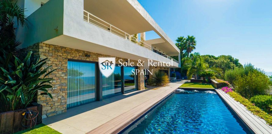 Hus i Blanes, Girona, Spanien 5 sovrum, 317 kvm. Nr. 166483