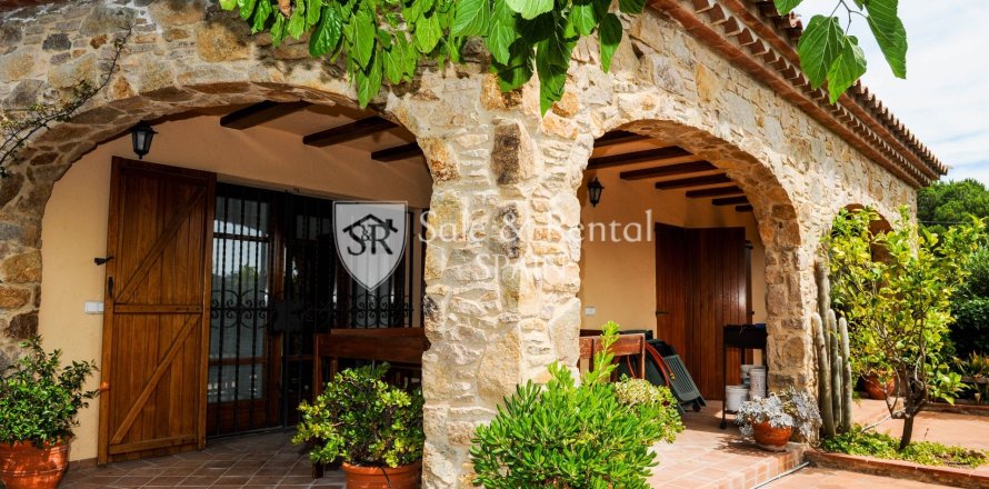 Hus i Blanes, Girona, Spanien 4 sovrum, 151 kvm. Nr. 166485