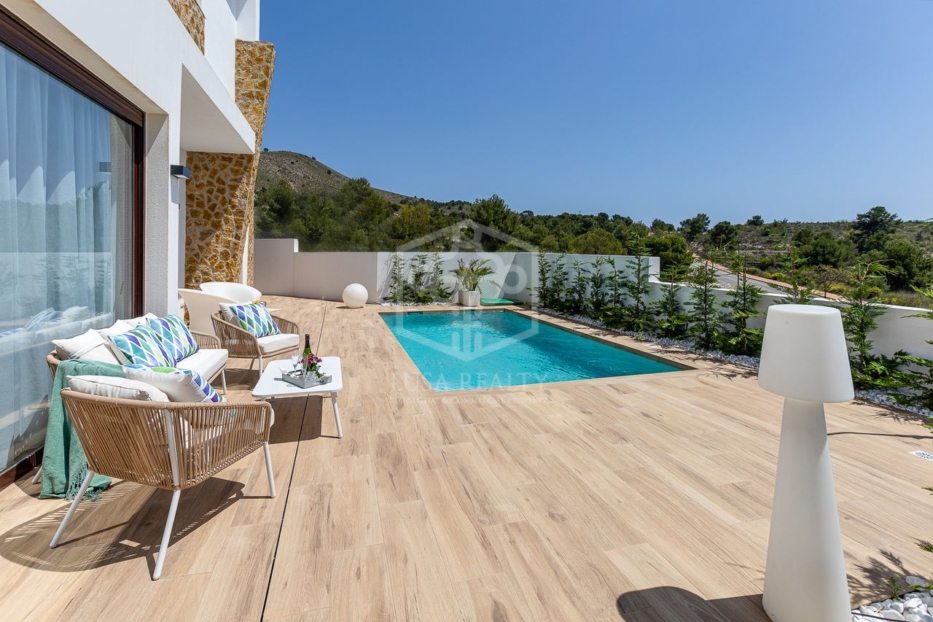 Villa in Benidorm, Alicante, Spain No. 111031